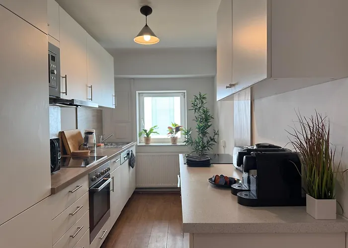 Moderne Einzelzimmer Mit Eigenem Bad & Gemeinschaftskueche 3* Frankfurt am Main