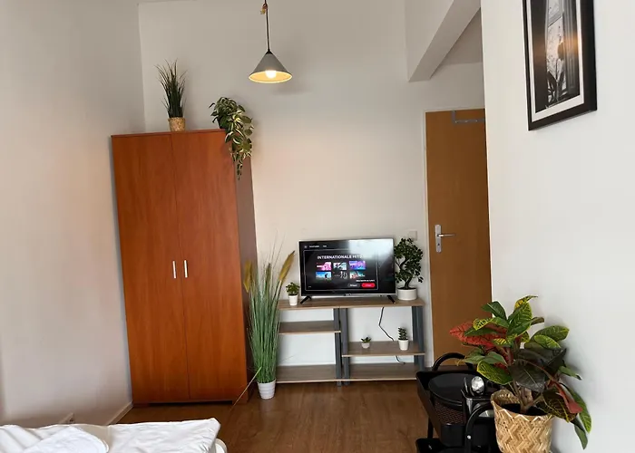 Moderne Einzelzimmer Mit Eigenem Bad & Gemeinschaftskueche Aparthotel