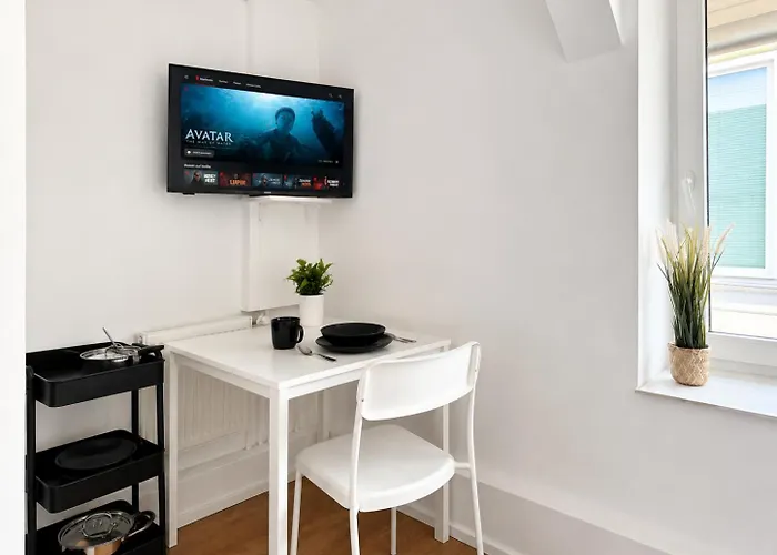 Aparthotel Moderne Einzelzimmer Mit Eigenem Bad & Gemeinschaftskueche Frankfurt am Main